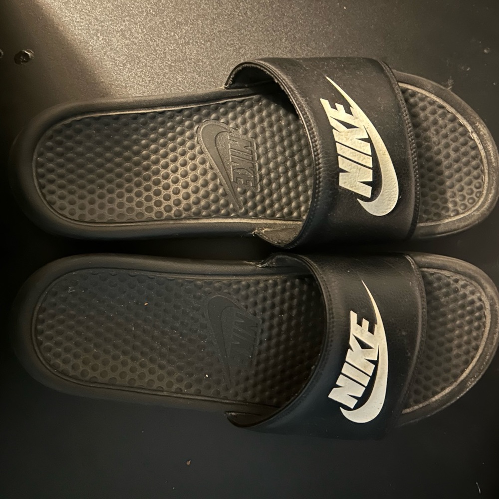 Nike slides